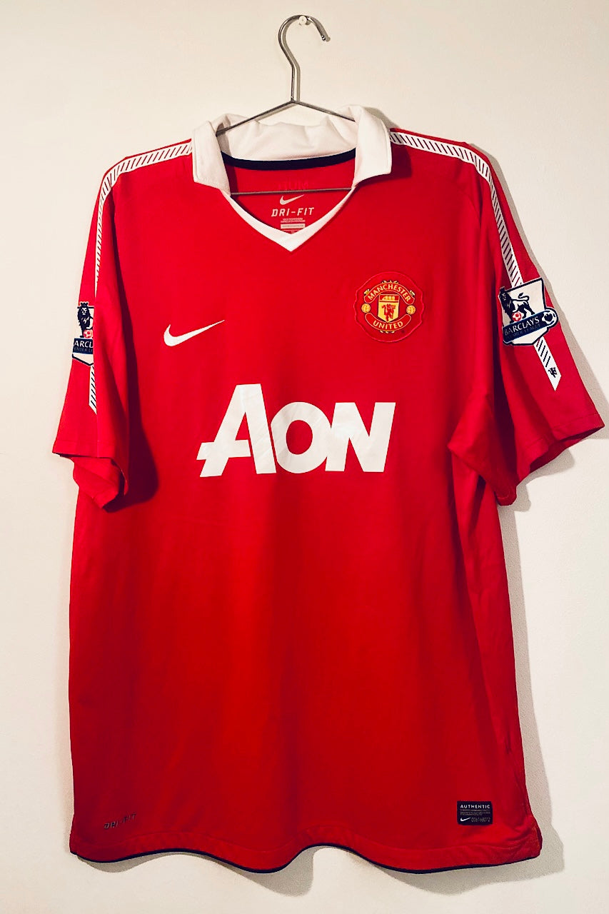 Manchester United 2010/2011 Home kit - Excellent