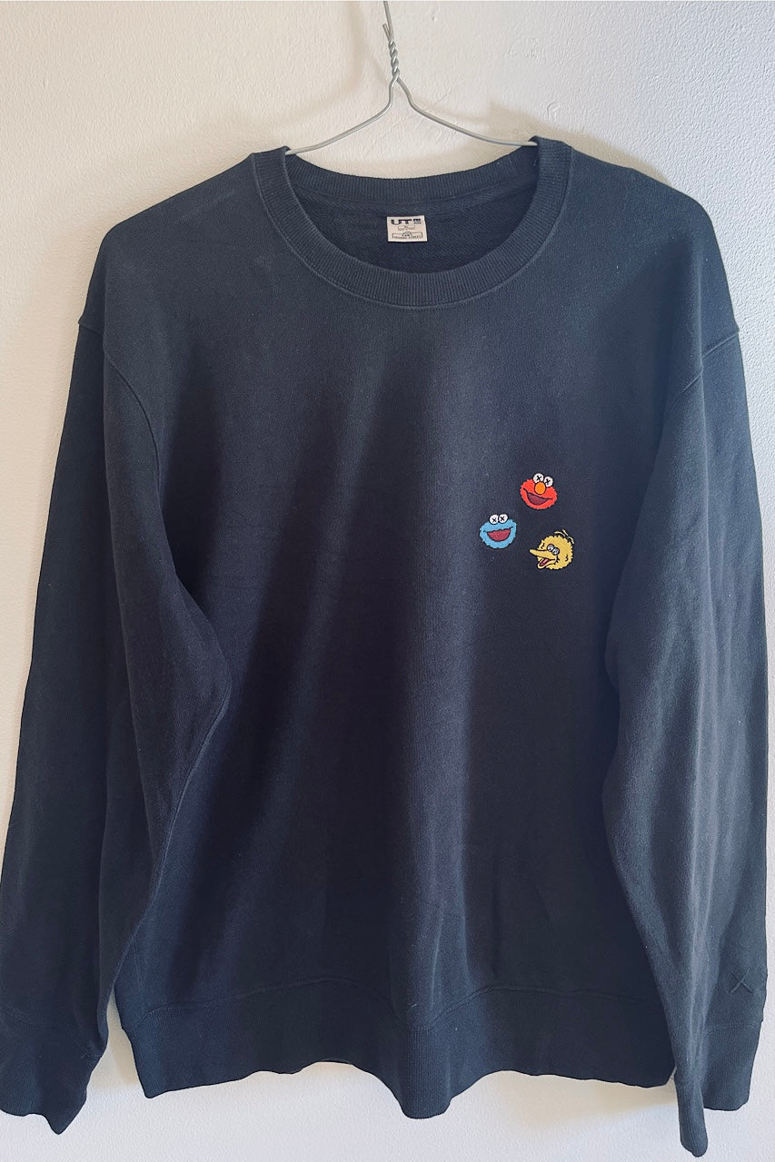 Kaws Sesame street sweatshirt- Excellent XL