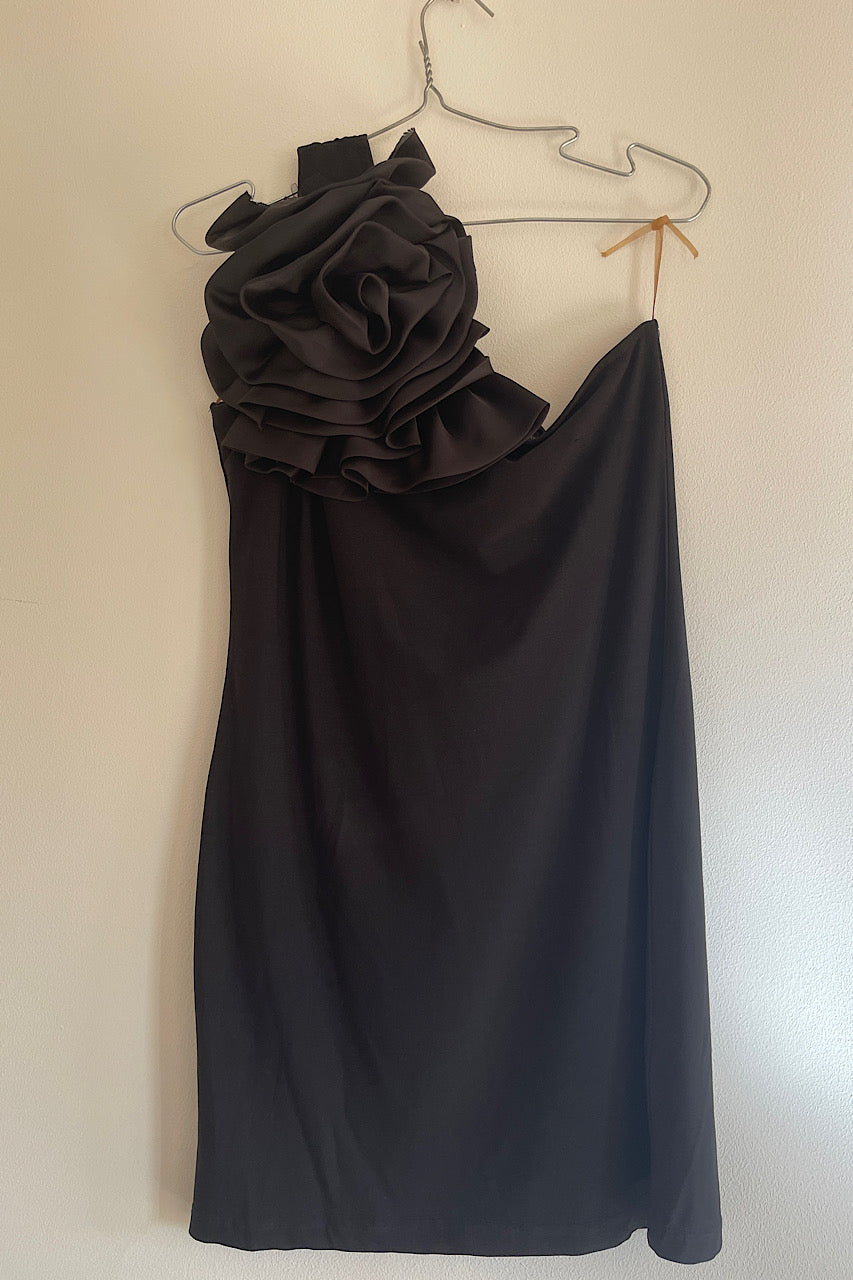 Sweet storm black one shoulder Flower - M