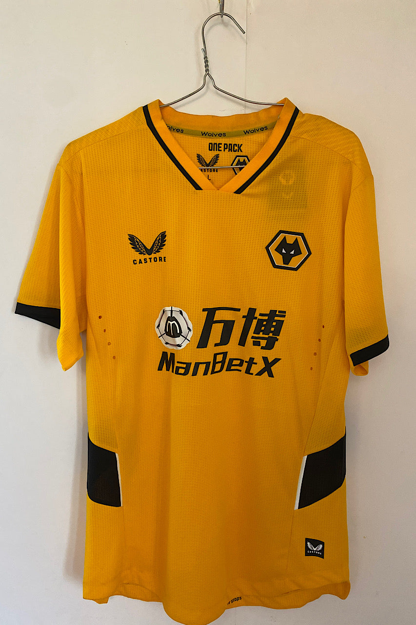 Wolves home kit 2022 - New L